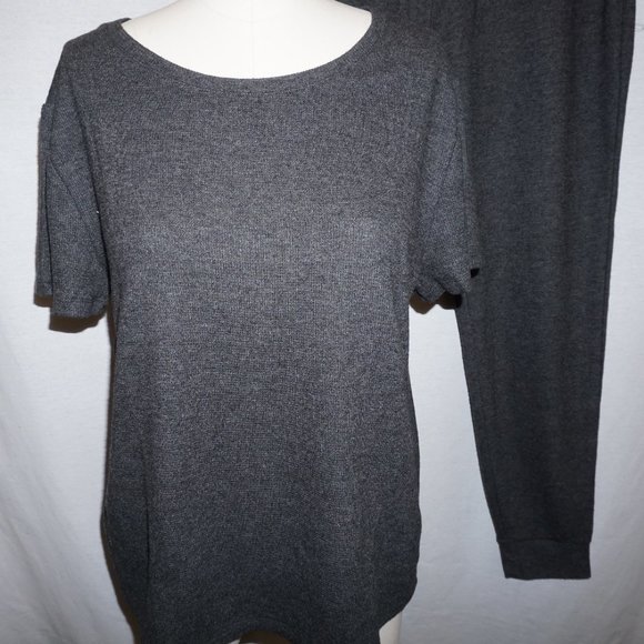 VICTORIA'S SECRET 2 pc MED joggers + top gray waffle weave lounge pajamas NWT - Picture 2 of 9